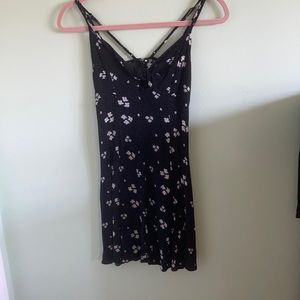 Daisy print dress size 2